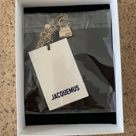 Jacquemus The Chiquito Necklace - Picture 10 of 16